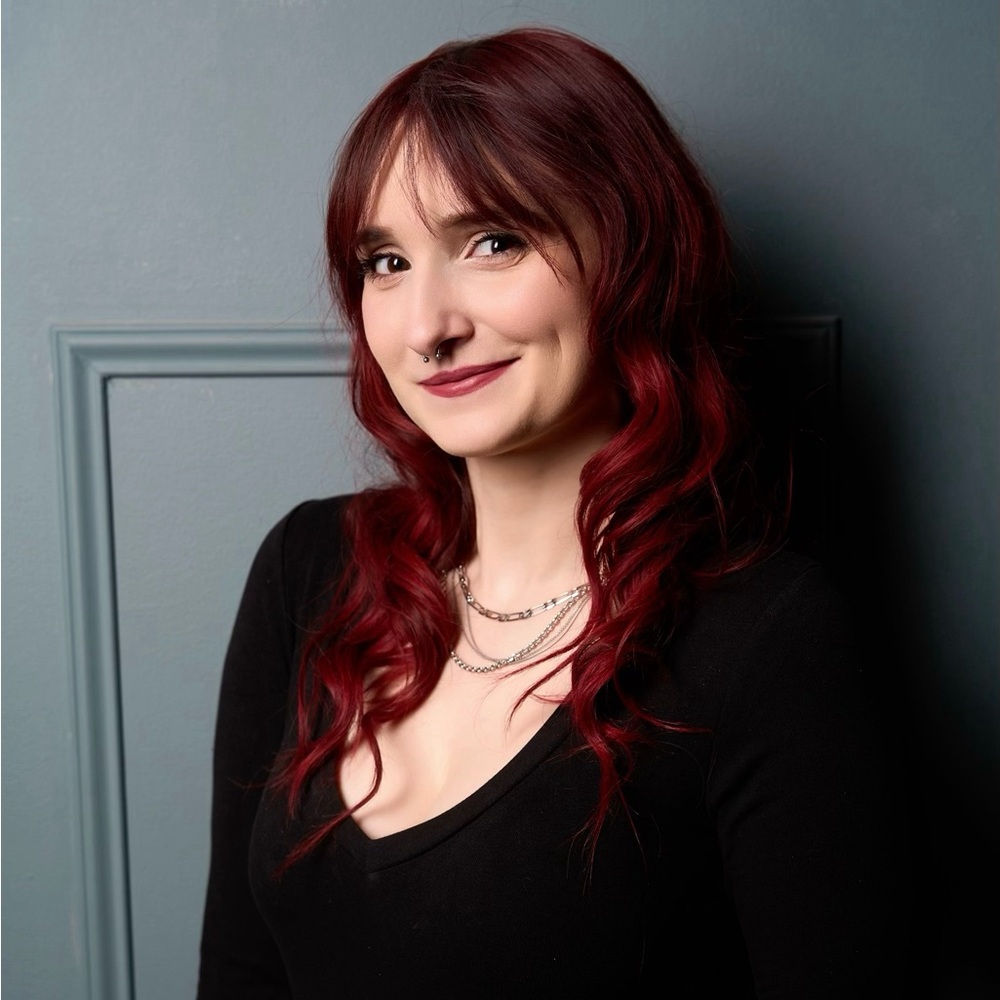 Meet your Posher, Tia